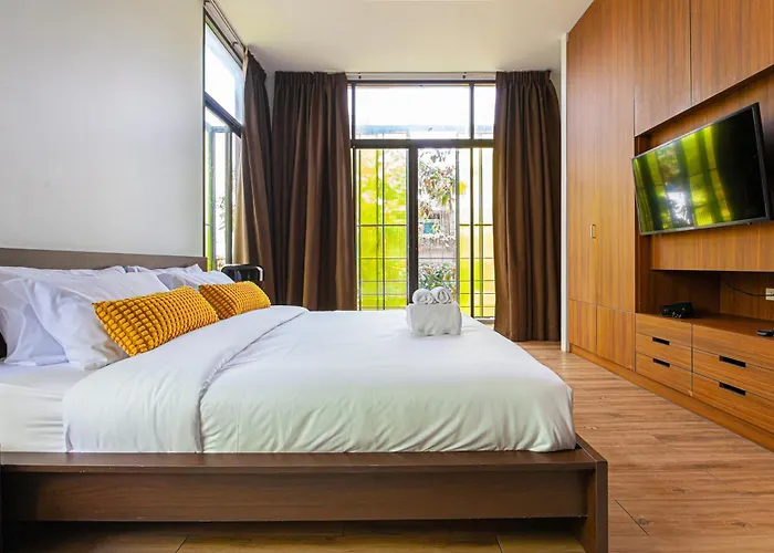 Dom wakacyjny Gather At Phrom Phong Bangkok